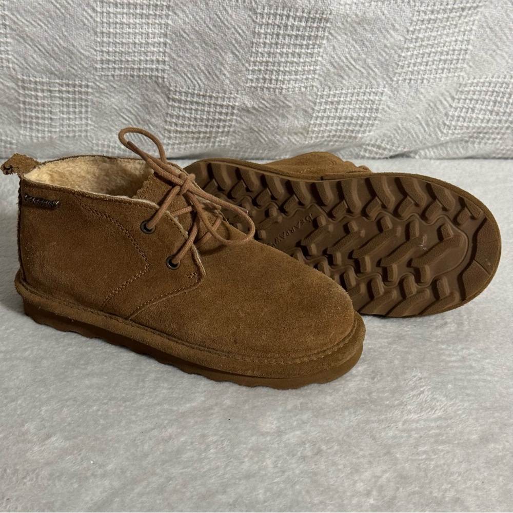 BearPaw Skye Suede Lace Up‎ Water Resistant Ankle Chukka Bootie Size 13 Kids